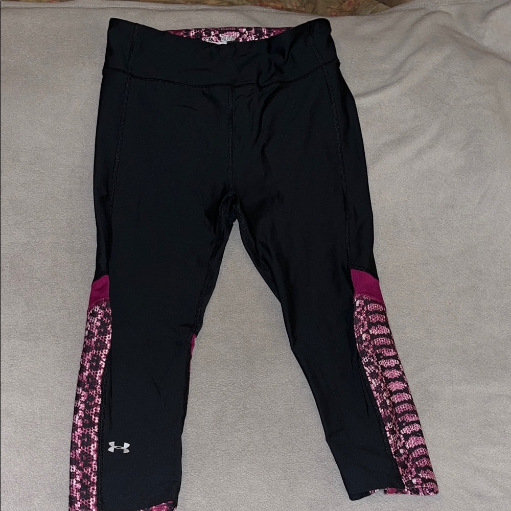 Under Armour Black Cropped Compression Leggings